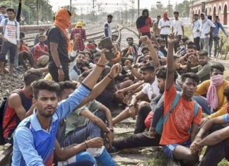 अग्निपथ योजना : हठधर्मिता छोड़े सरकार