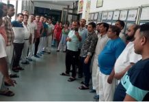 हरियाणा के मानेसर में निलंबन वापसी सहित विभिन्न माँगों को लेकर नपिनो ऑटो के मजदूर हड़ताल पर