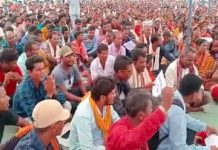 रायपुर में स्कूल सफाई कर्मचारियों का सीएम हाउस कूच, पुलिस ने रोका, हाइवे हुआ जाम