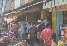 बिहार में सुखाड़ के साथ खाद की कमी और कालाबाजारी से भी जूझ रहे किसान