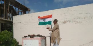 रीवा में खादी के राष्ट्रीय ध्वजारोहण की मुहिम ने पकड़ा जोर