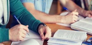 क्या हो व्यावसायिक और रोजगारपरक शिक्षा का माध्यम