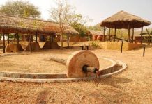 छोटी टेक्नोलॉजी बनाम बड़ी टेक्नोलॉजी