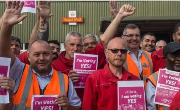 ब्रिटेन में 10,000 कर्मियों की छंटनी के प्रस्ताव के खिलाफ रॉयल मेल के लाखों कर्मचारी हड़ताल पर