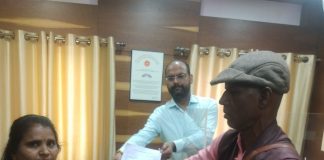 प्रिंटेड बिल बंद कर विद्युत मंडल के 42000 आउटसोर्सिंग कर्मचारियों को बेरोजगार करने के खिलाफ प्रदर्शन