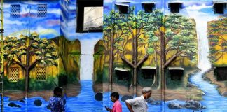 लोकतांत्रिक अस्वतंत्रता या अलोकतांत्रिक स्वतंत्रता