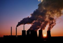 आम आदमी से 10 लाख गुना ग्रीनहाउस गैसों का उत्सर्जन करता है अरबपति व्यक्ति