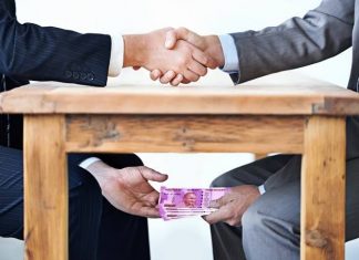 भ्रष्टाचार से किसे परहेज है?