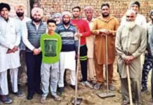 सिख परिवार ने मस्जिद के लिए किया भूमिदान