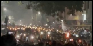 उत्तराखंड में बुलडोजर कार्रवाई के विरोध में सड़कों पर उतरा हुजूम, निकाला कैंडल मार्च