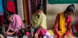 असंगठित क्षेत्र, संगठित क्षेत्र का उपनिवेश है