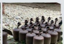 प्रतिरोध का एक मूर्तिशिल्पीय संस्थापन