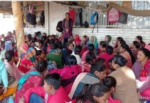 महिलाओं व बच्चों संग किच्छा धरनास्थल पर डटे रहे इंटरार्क मजदूर व सहयोगी