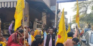 दिल्ली नगर निगम चुनाव में स्वराज इंडिया के प्रत्याशी स्थानीय मुद्दों पर वोट करने की कर रहे अपील