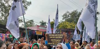 हमारे लोकतंत्र के चारों स्तंभों ने गैसपीड़ितों के वजूद को ही नकार दिया