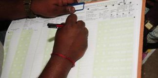 क्या चुनाव के चक्कर में जनगणना की बलि चढ़ेगी