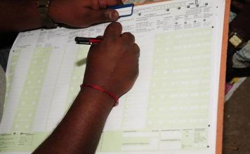 क्या चुनाव के चक्कर में जनगणना की बलि चढ़ेगी