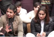 बजरंग पुनिया समेत देश के शीर्ष पहलवान भारतीय कुश्ती महासंघ के खिलाफ धरने पर