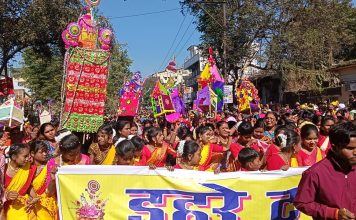 जमशेदपुर की सड़कों पर पहली बार टुसु उत्सव