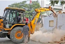 मानवाधिकार संगठन एचआरडब्ल्यू ने मुसलमानों और गरीबों के घरों को गिराने की आलोचना की