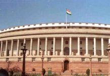 संसद में शाइरी सुनकर