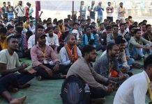 विभिन्न माँगों को लेकर छत्तीसगढ़ के अनियमित कर्मचारियों का रायपुर में हल्लाबोल