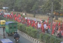 कर्नाटक की भाजपा सरकार ने श्रम कानूनों को बनाया कंपनी हितैषी