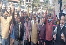 उत्तराखंड में विभिन्न माँगों को लेकर रोडवेज कर्मियों का प्रदर्शन
