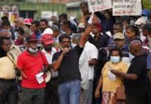 श्रीलंका में बढ़ते टैक्स के विरोध में ट्रेड यूनियनें, देशव्यापी हड़ताल