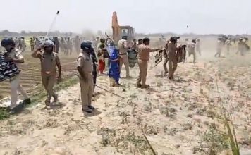 वाराणसी में जमीन अधिग्रहण को लेकर पुलिस और किसानों के बीच झड़प
