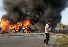 मणिपुर में भड़की हिंसा के मद्देनजर हजारों लोगों ने राष्ट्रपति शासन लगाने की माँग की