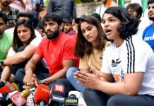 बृजभूषण सिंह को प्रधानमंत्री अभयदान क्यों दे रहे हैं?