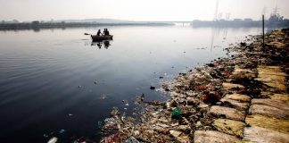 33 स्थानों पर नहाने लायक नहीं रहा गंगा का पानी