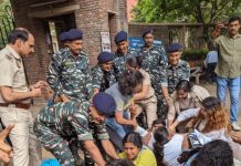 दिल्ली विवि के छात्रों पर बर्बरता बेहद शर्मनाक, माफी माँगे दिल्ली पुलिस – यूथ फॉर स्वराज