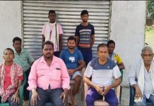 झारखंड के कोल्हान में सड़क विस्थापित कमेटी का असहयोग आंदोलन जारी