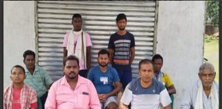 झारखंड के कोल्हान में सड़क विस्थापित कमेटी का असहयोग आंदोलन जारी