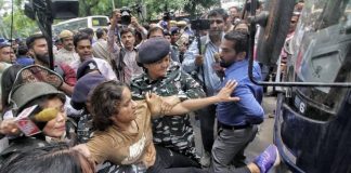 यौनहिंसा के ढांचों को तोड़ने के बजाय आंदोलनकारियों के तंबुओं को तोड़ रही सरकार