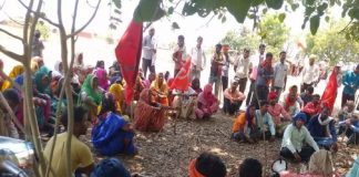 मिर्जापुर की गरीब बस्ती को बुलडोजर से किया गया जमींदोज