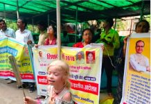 मप्र में शिक्षक भर्ती परीक्षा पास कर चुके अभ्यर्थियों का धरना जारी