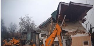 मप्र के सागर में बगैर नोटिस दिए दलितों के घरों पर चला बुलडोजर