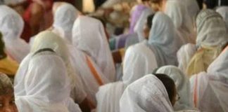 विधवा पर बंदिशें क्यों?