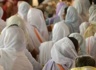 विधवा पर बंदिशें क्यों?