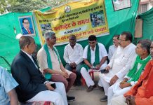 रीवा में सुअर पालकों का महापड़ाव 276 दिन बाद भी जारी