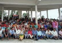 उत्तराखंड के पिथौरागढ़ में मजदूरी बढ़ाने की माँग को लेकर मिस्त्री व हेल्पर मजदूरों ने किया प्रदर्शन