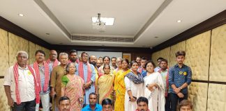 प.बंगाल के पंचायत चुनाव में जय किसान आंदोलन समर्थित उम्मीदवार स्वराज इंडिया में शामिल हुए