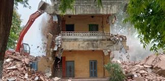 प्रधानमंत्री के इशारे पर हुआ विध्वंस – सर्व सेवा संघ Bulldozer on sarva seva sangh