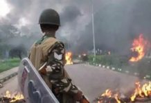 जन असंतोष से डूबती सरकारों को दंगे का सहारा?