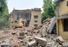 एक शानदार इतिहास को मिटाकर सरकार कर रही धरोहर बचाने की बात Sarva Seva Sangh