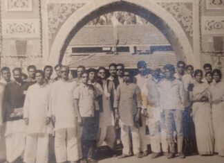 हमें फख्र है अपने सोशलिस्ट साथियों पर