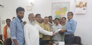 कनहर विस्थापितों की समस्याओं को लेकर प्रशासन से मिला सर्वदलीय प्रतिनिधिमंडल